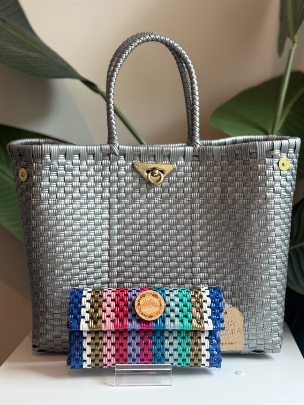 Maria Victoria ‘Wallet/Clutch’ & Free Tote